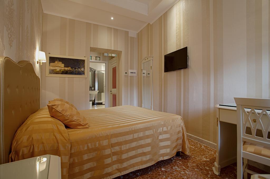 나보나 퀸 루프탑 호텔 로마 객실 사진